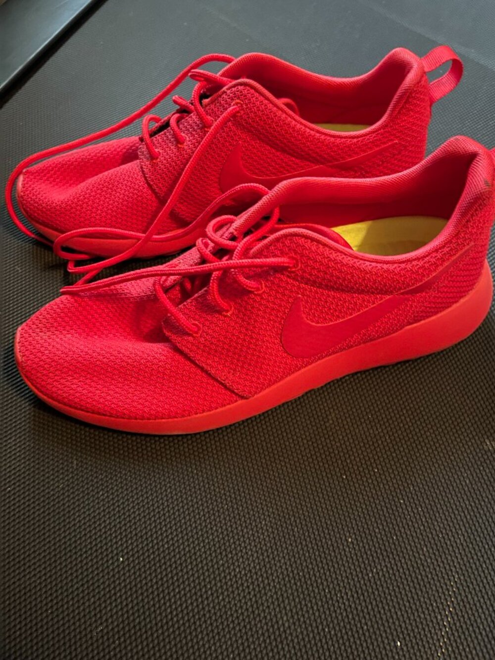 Nike Roshe Run Sneakers